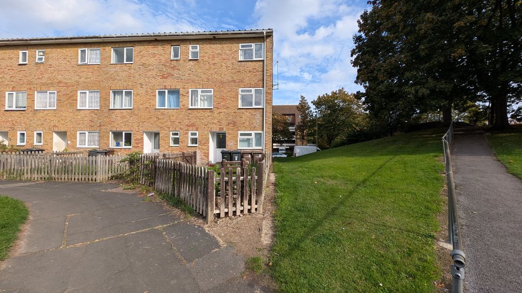 Property photo 1 of 13 Pxl_20251001_140834634