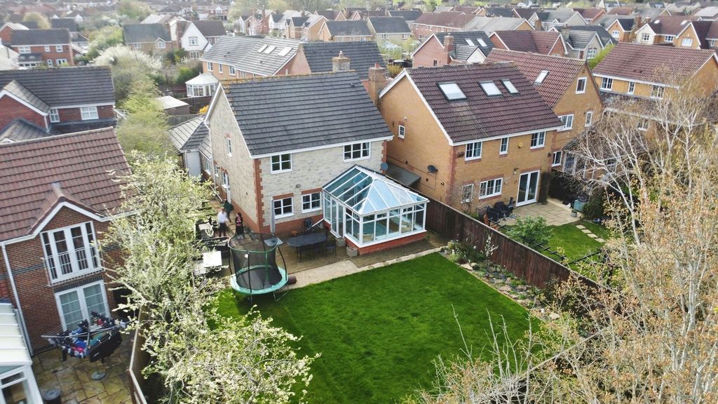 Property photo 2 of 12