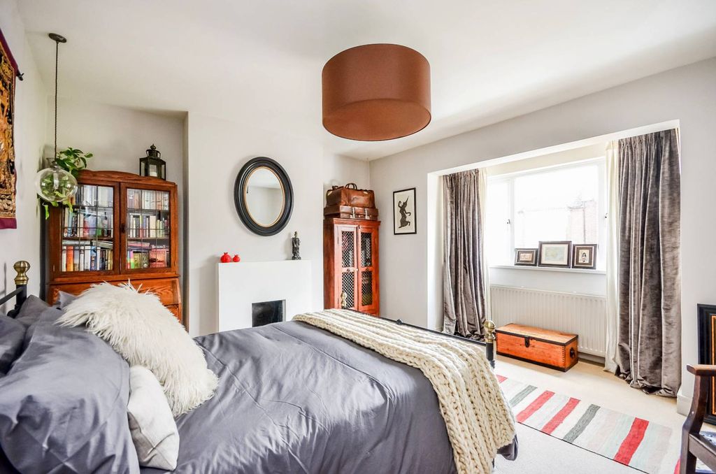 Property photo 3 of 21