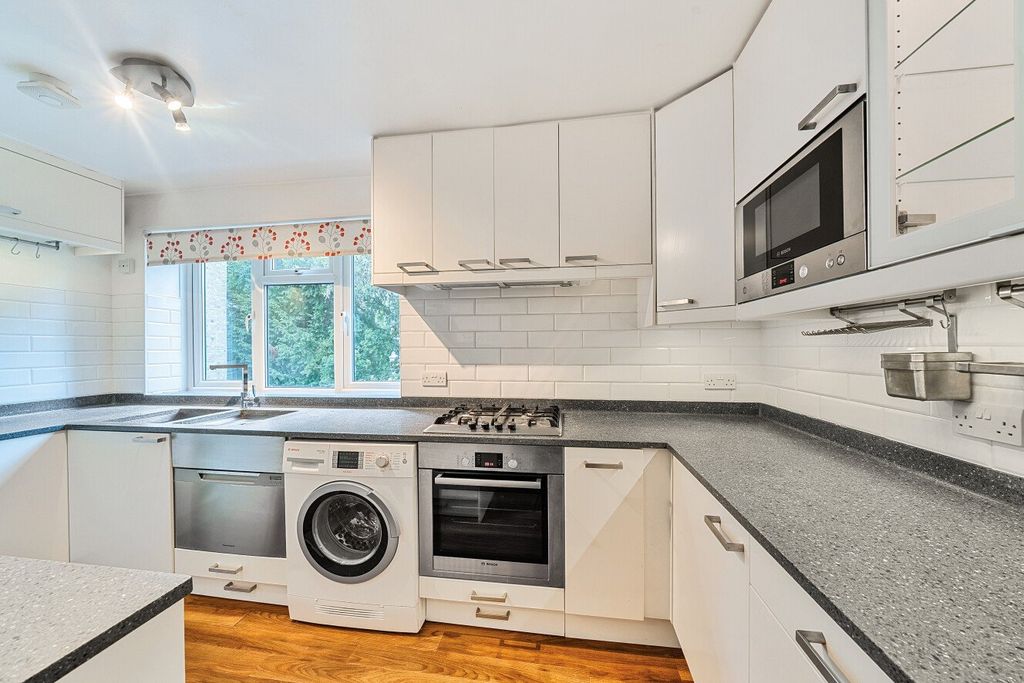 Property photo 2 of 7 Picture No. 04