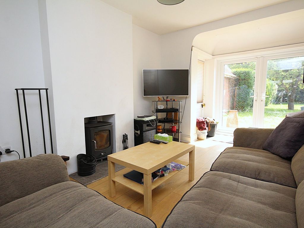 Property photo 3 of 25