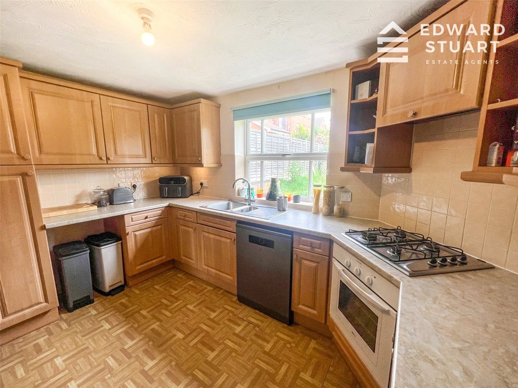 Property photo 2 of 12 Picture No. 14
