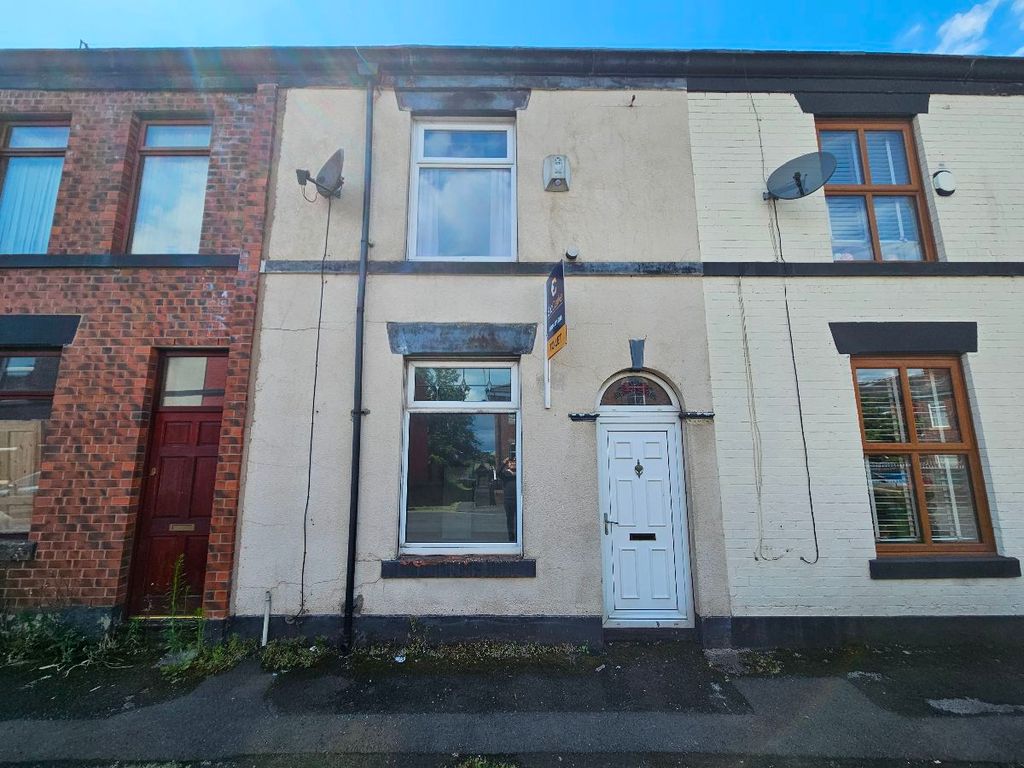 Property photo 1 of 8