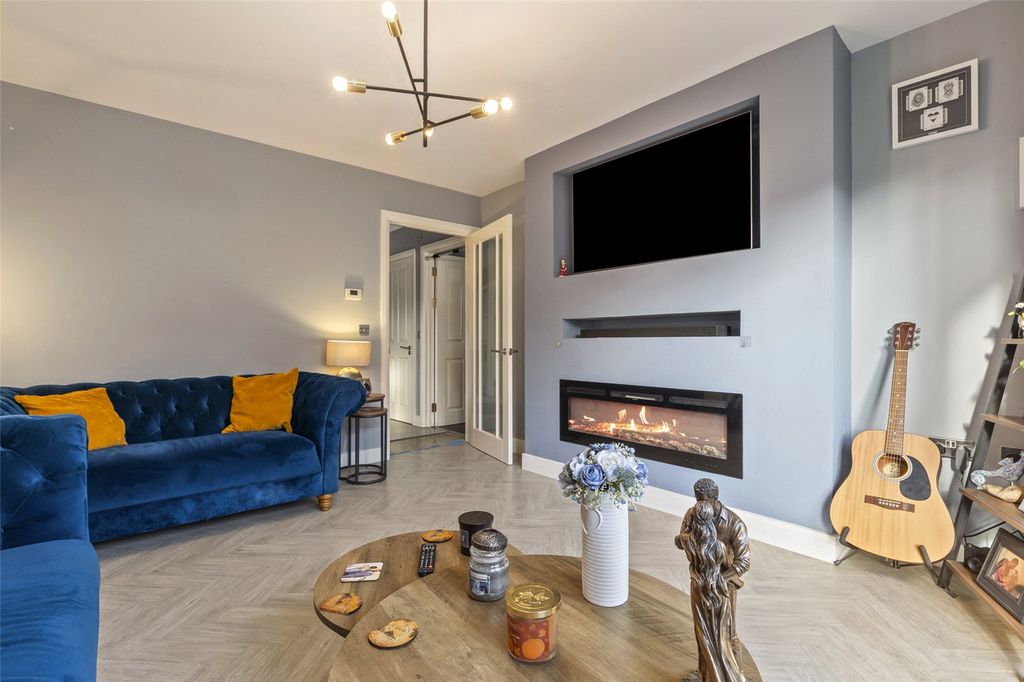 Property photo 3 of 18 Picture No. 53