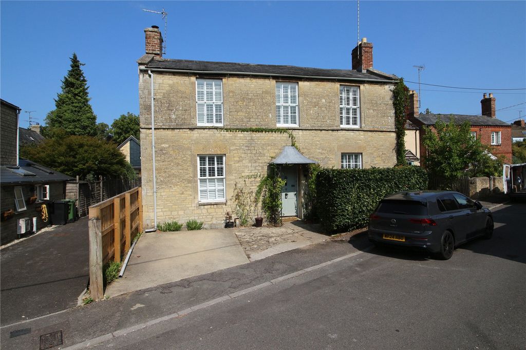 Property photo 1 of 11 Picture No. 32