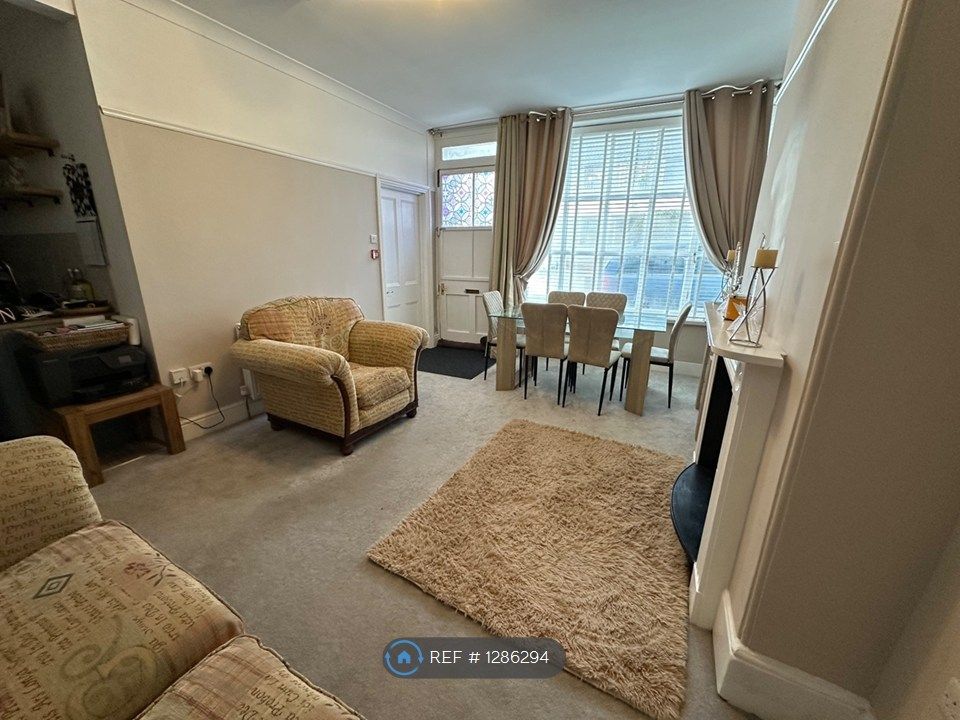 Property photo 3 of 14