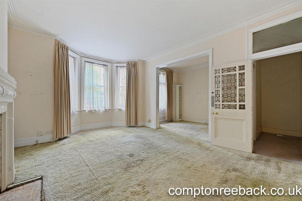 Property photo 1 of 9 Cr -  Castellain Mansions - 18 (1).Jpg