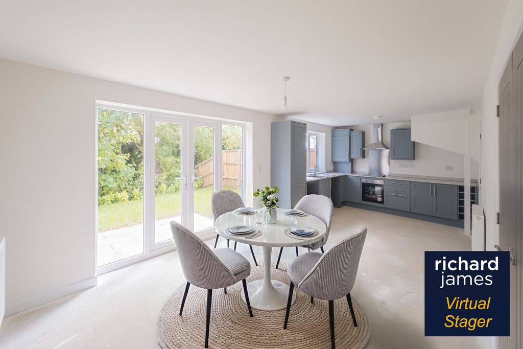 Property photo 2 of 11 Rj010150Vsbdn1Abb