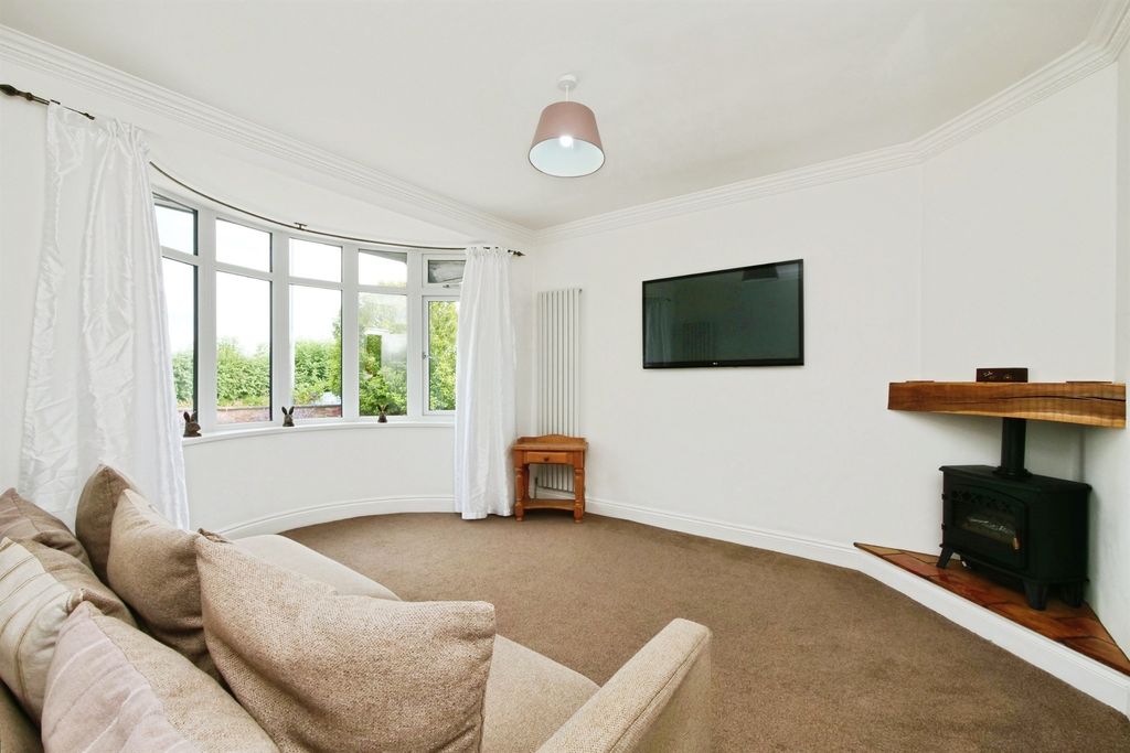 Property photo 3 of 23