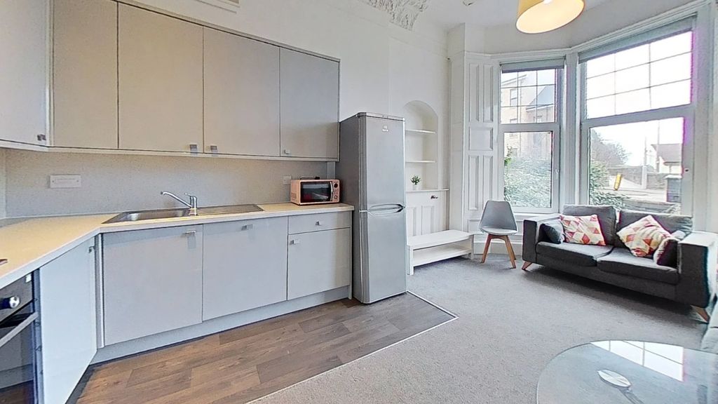 Property photo 3 of 11 Photo 3