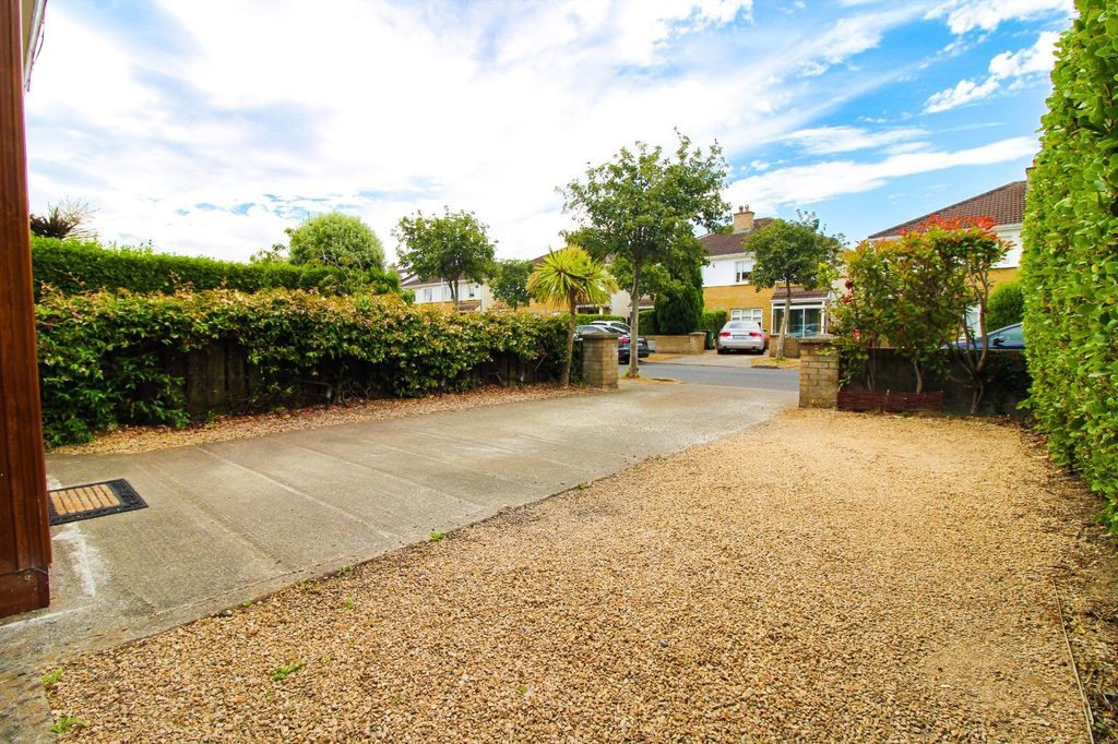 Property photo 3 of 43 Picture No. 53