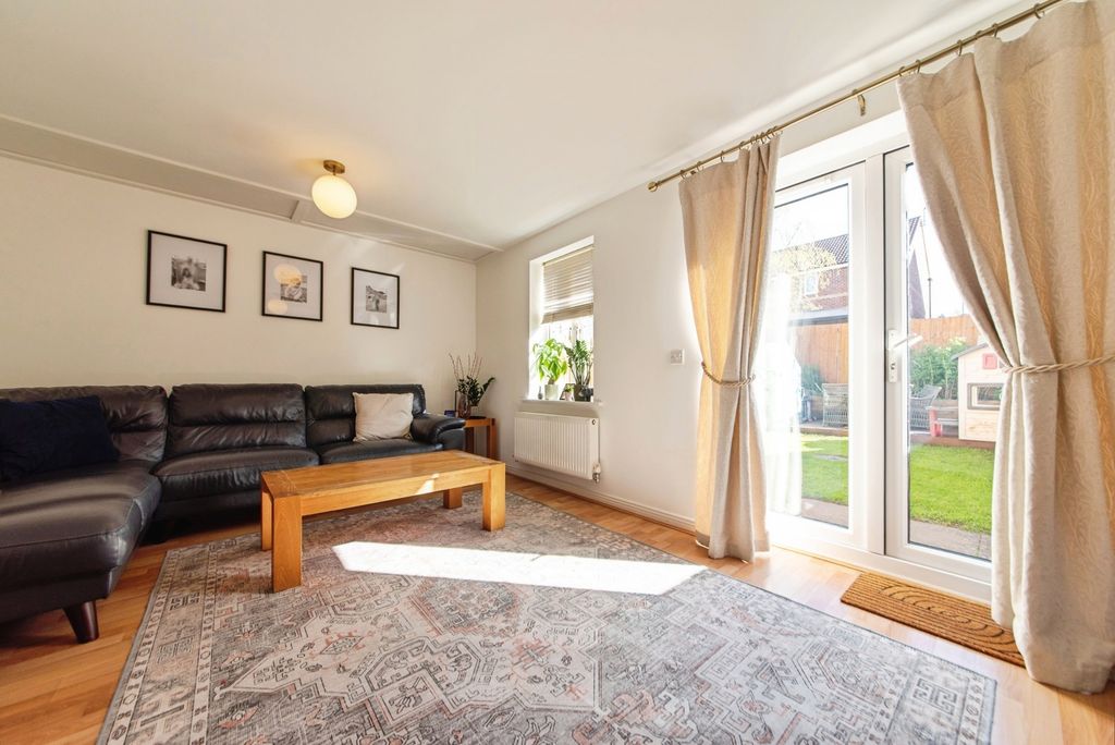 Property photo 3 of 22 Pbox-Img.Jpg