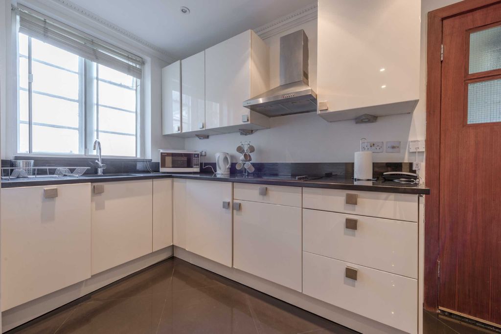 Property photo 3 of 13 Kitchen