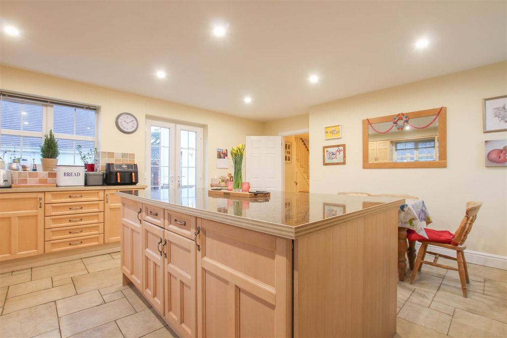 Property photo 3 of 17 Img_8500.Jpg