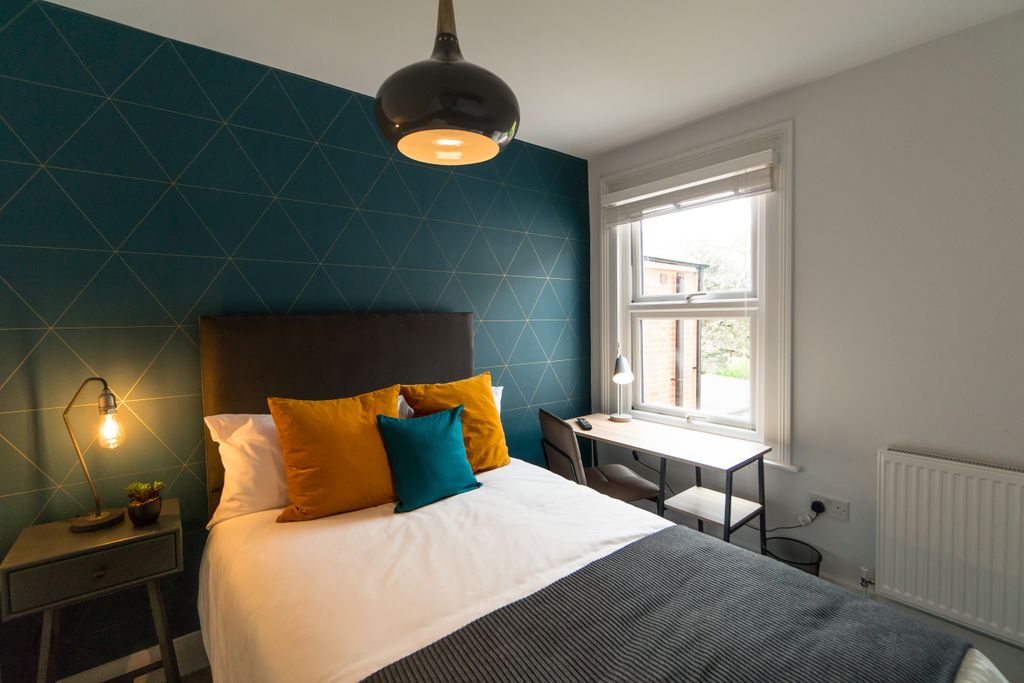 Property photo 1 of 22