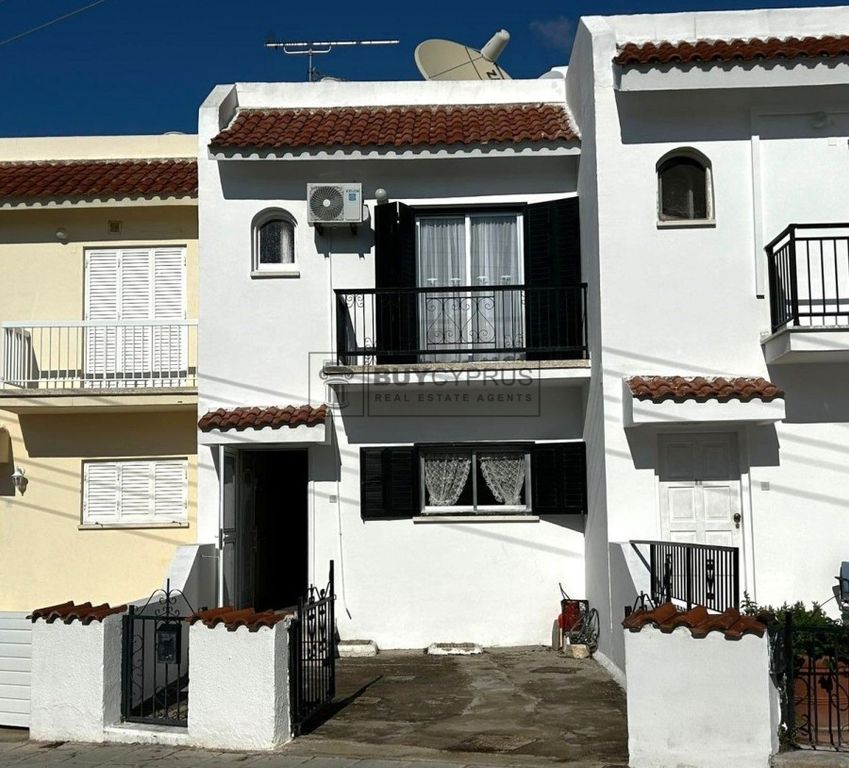 Property photo 3 of 27