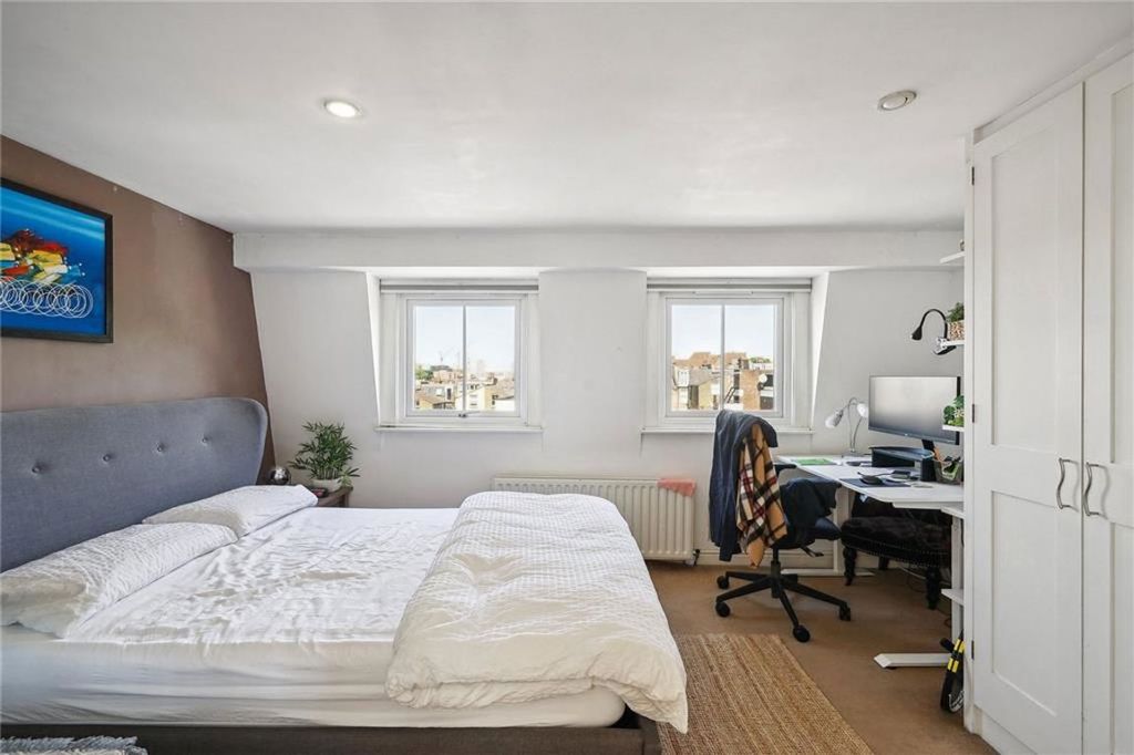 Property photo 3 of 6