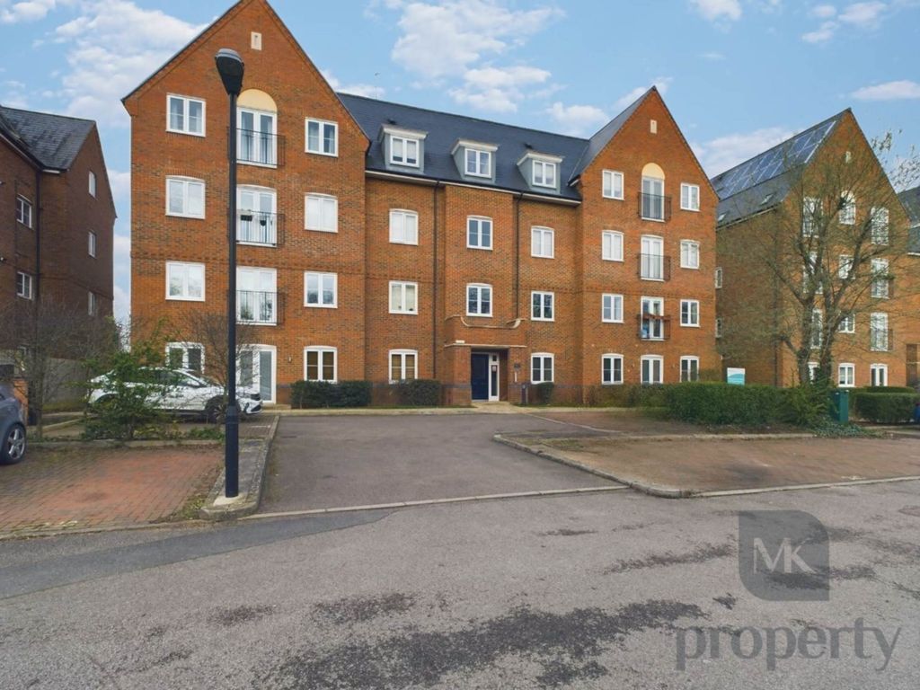 Property photo 2 of 11