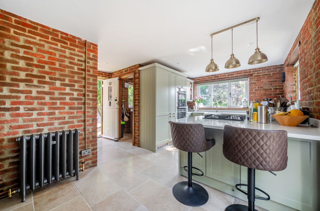 Property photo 3 of 37 1493051-9-6A5F4E0...