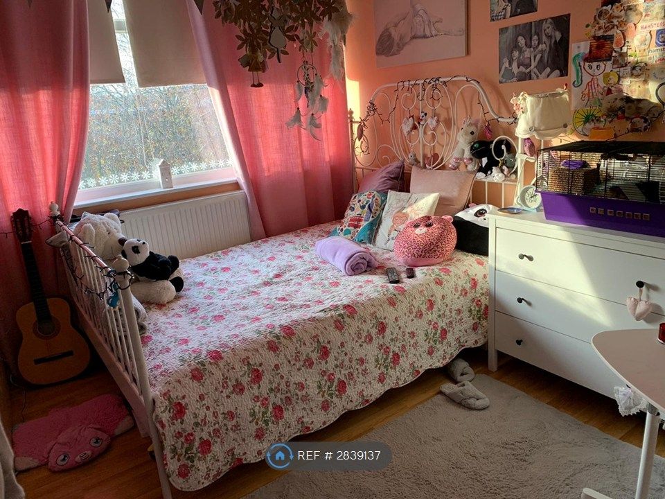 Property photo 2 of 29