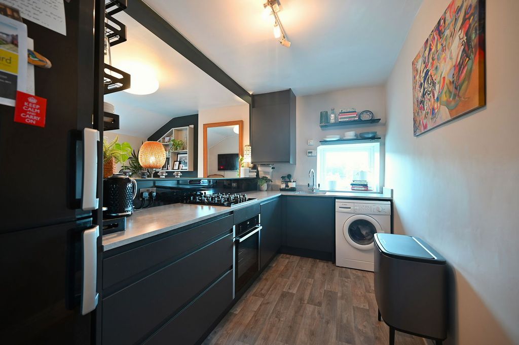 Property photo 3 of 22