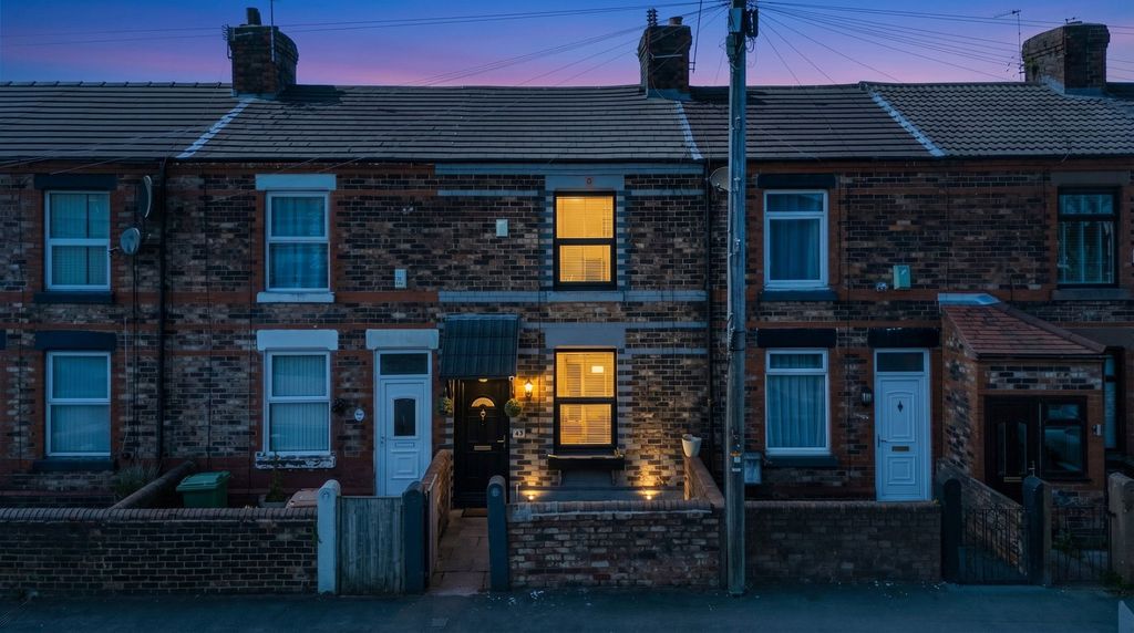 Property photo 1 of 31
