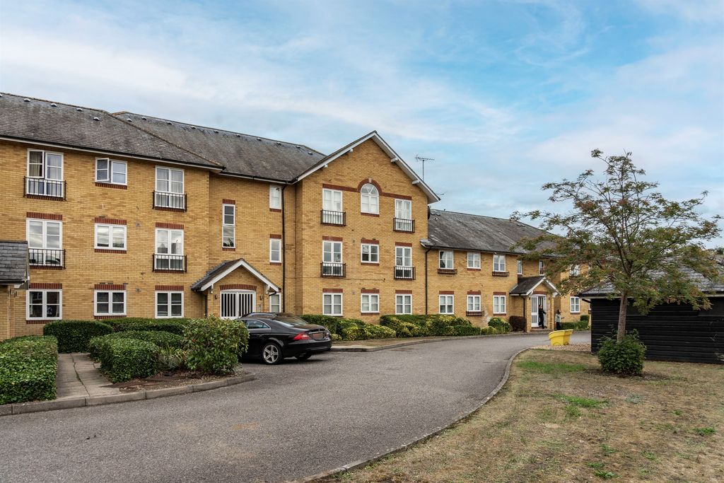 Property photo 1 of 13