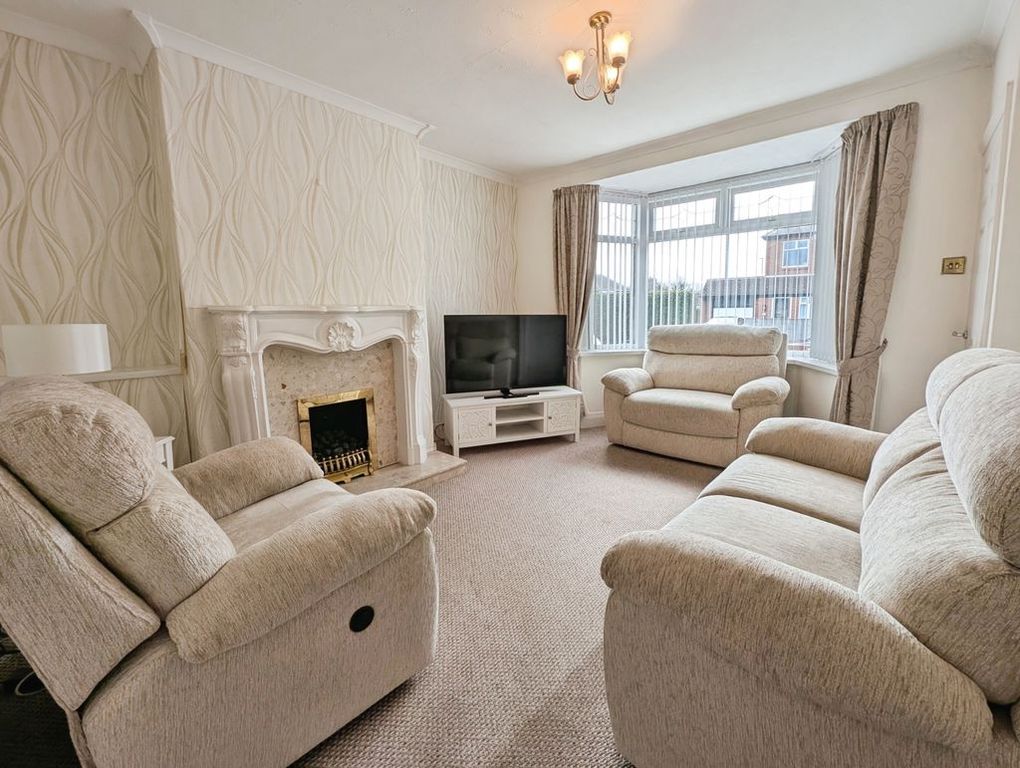 Property photo 2 of 10 Photo 11