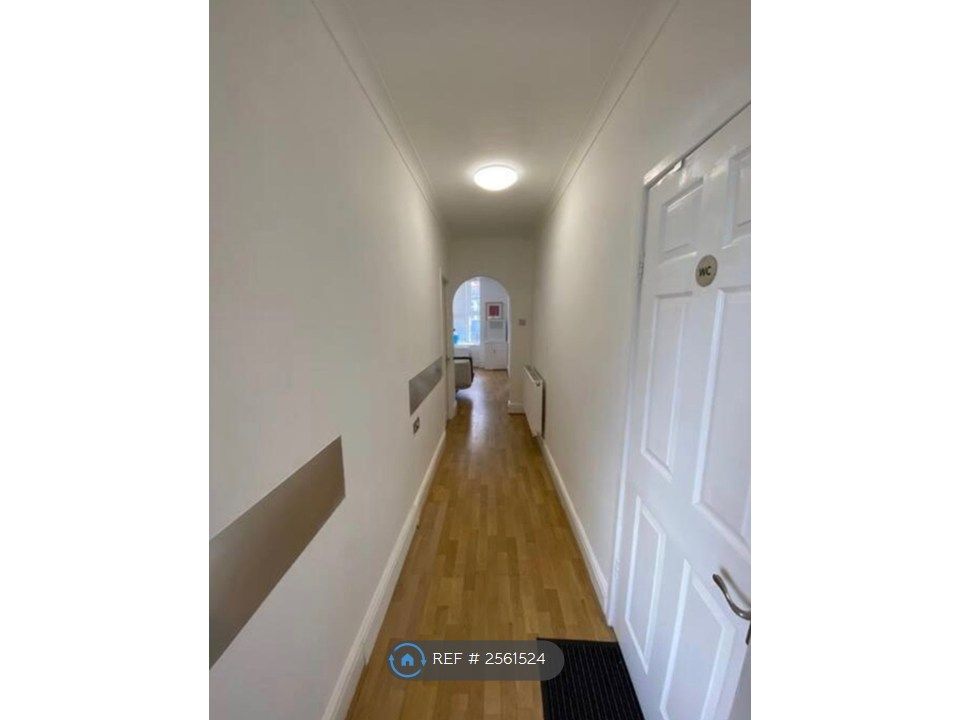 Property photo 2 of 12 Hallway