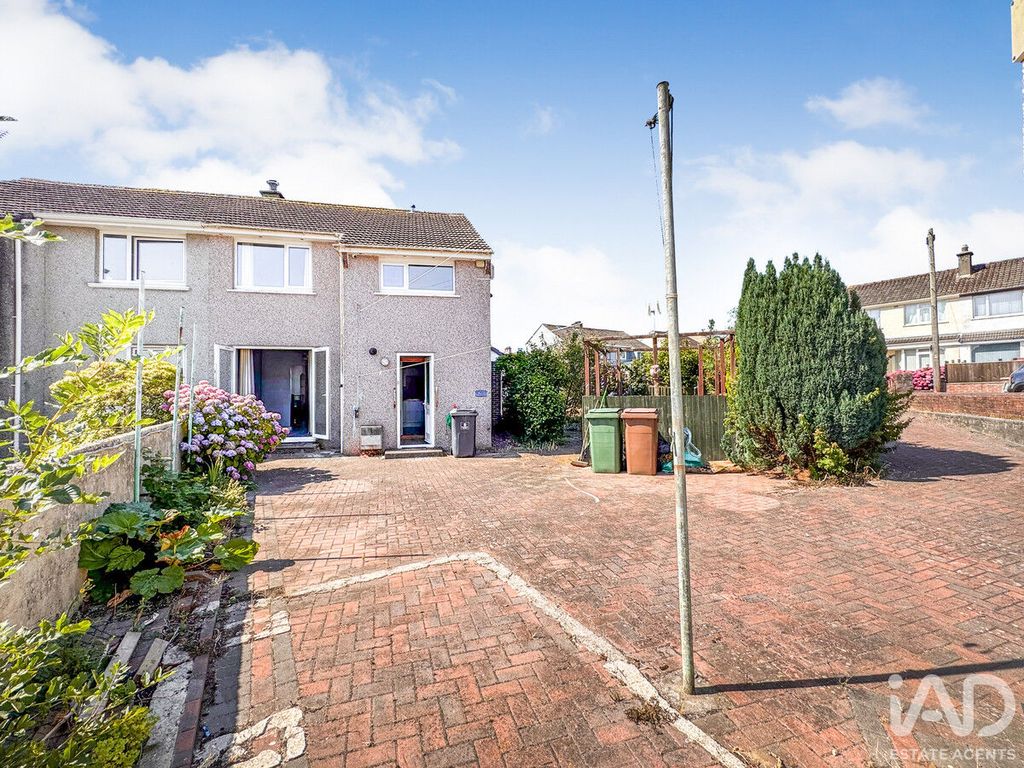 Property photo 1 of 21
