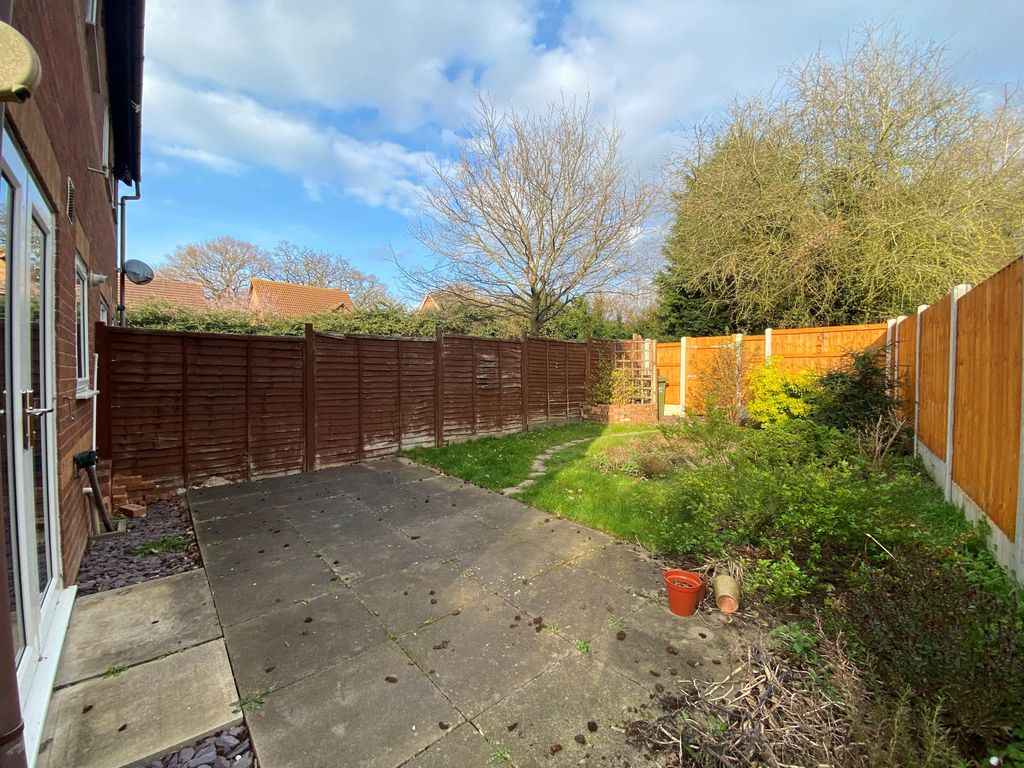 Property photo 2 of 11 Garden