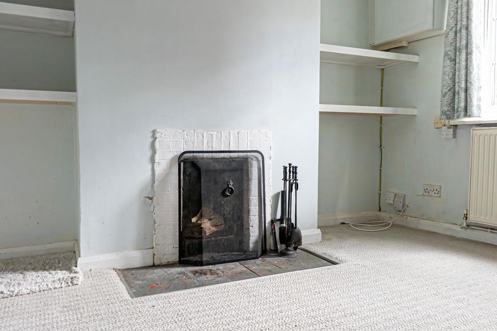 Property photo 3 of 9