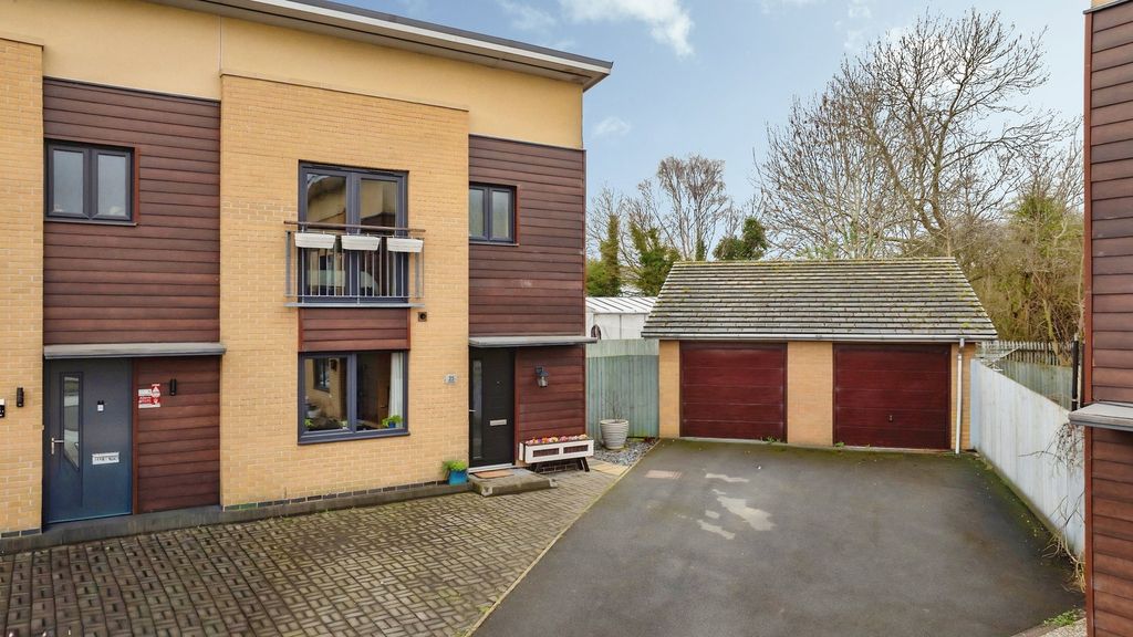 Property photo 3 of 30