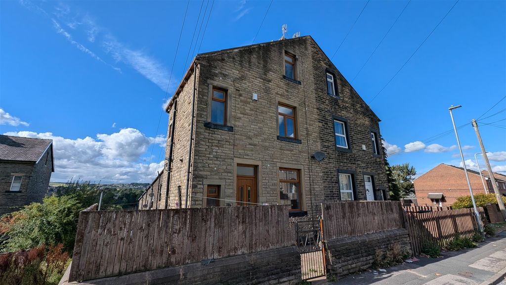 Property photo 1 of 17 1000027882.Jpg
