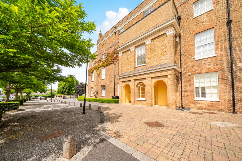 Additional image 19 of 2 bed flat for saleSt. Josephs Field, Taunton TA1