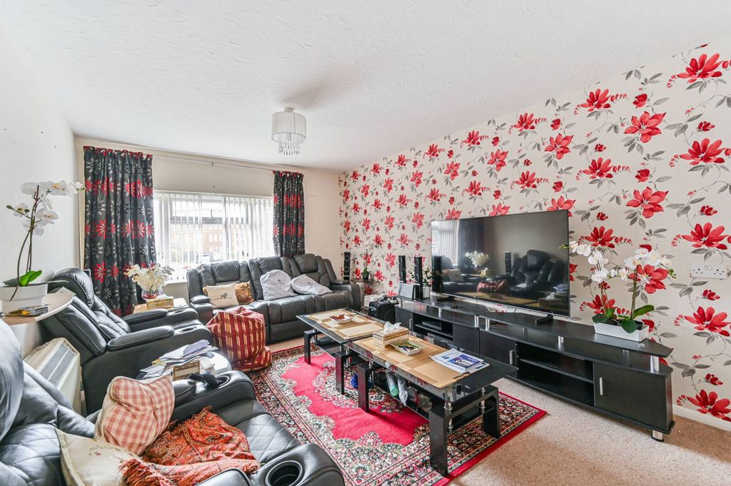 Property photo 1 of 7