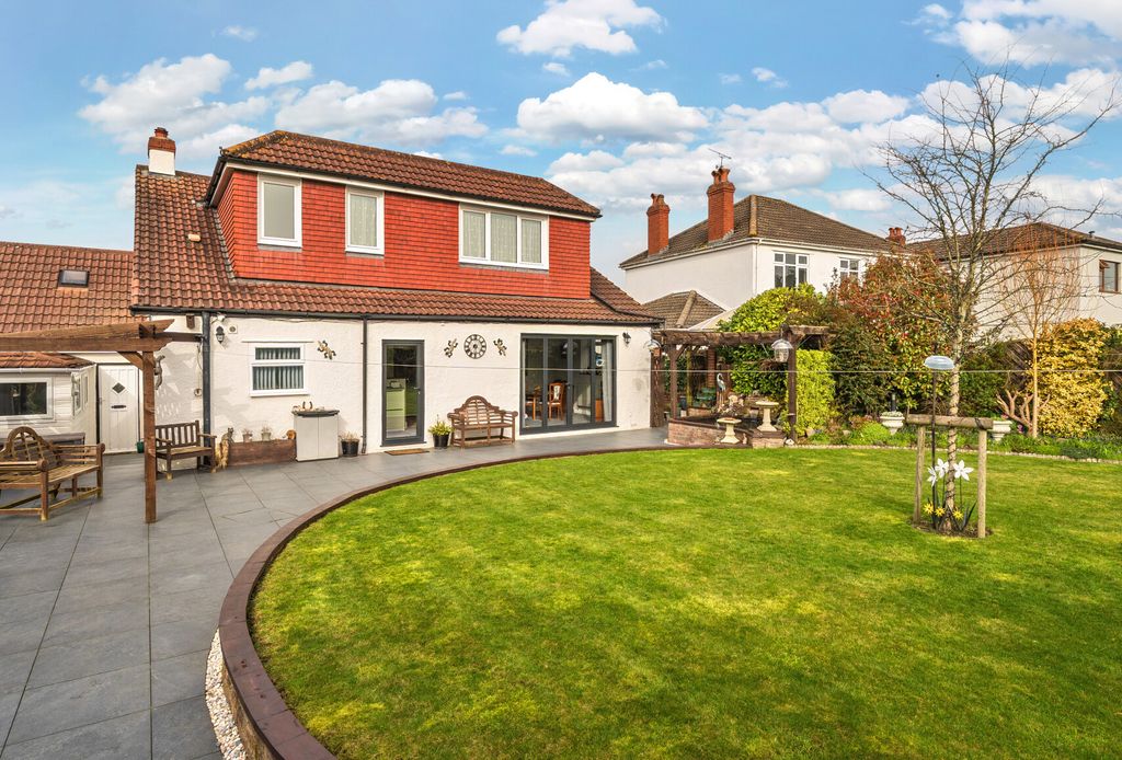 Property photo 1 of 24 1423135-5-69A9616...