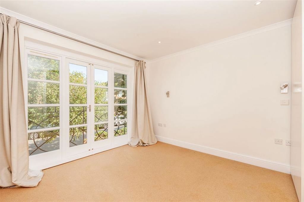Property photo 3 of 7