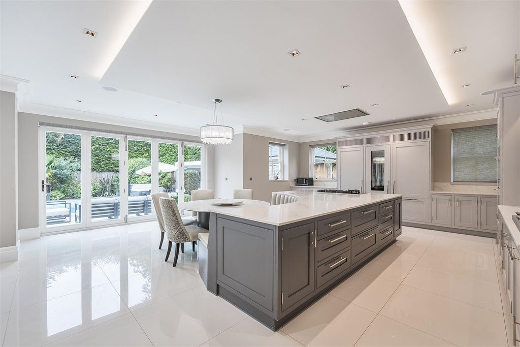 Property photo 2 of 58 Kitchen/Family Room