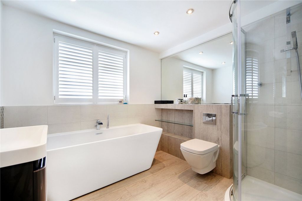 Property photo 2 of 8 Picture No. 01