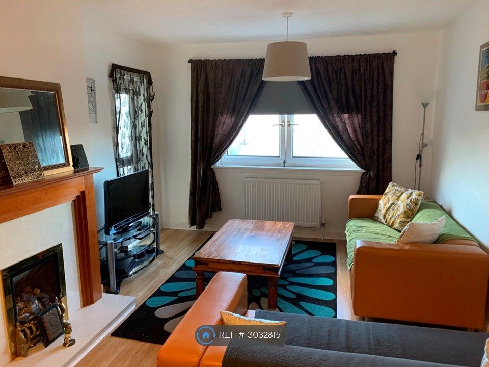 Property photo 3 of 12
