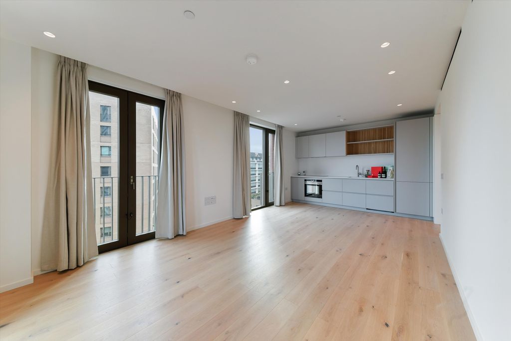 Property photo 2 of 12 Image