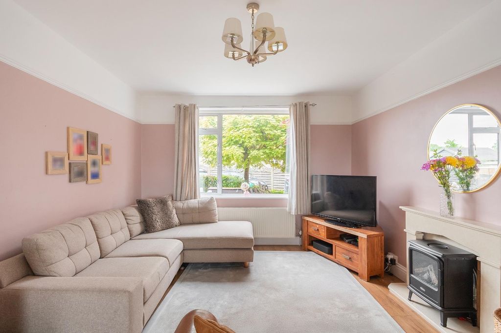 Property photo 1 of 39 1M7Rmd - Living Room D.Jpg