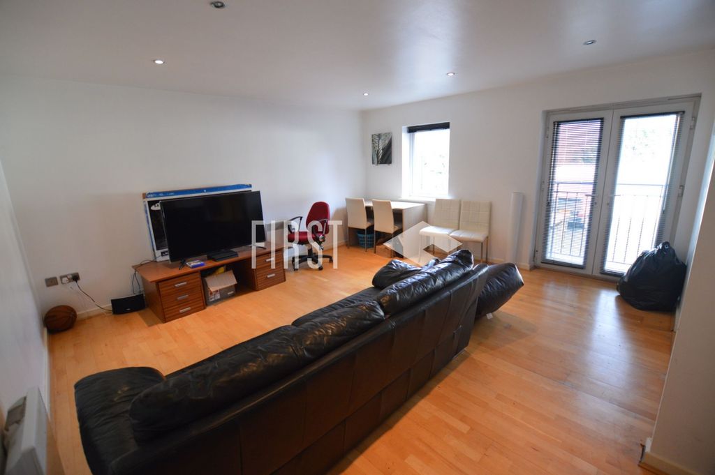 Property photo 1 of 5 Lounge