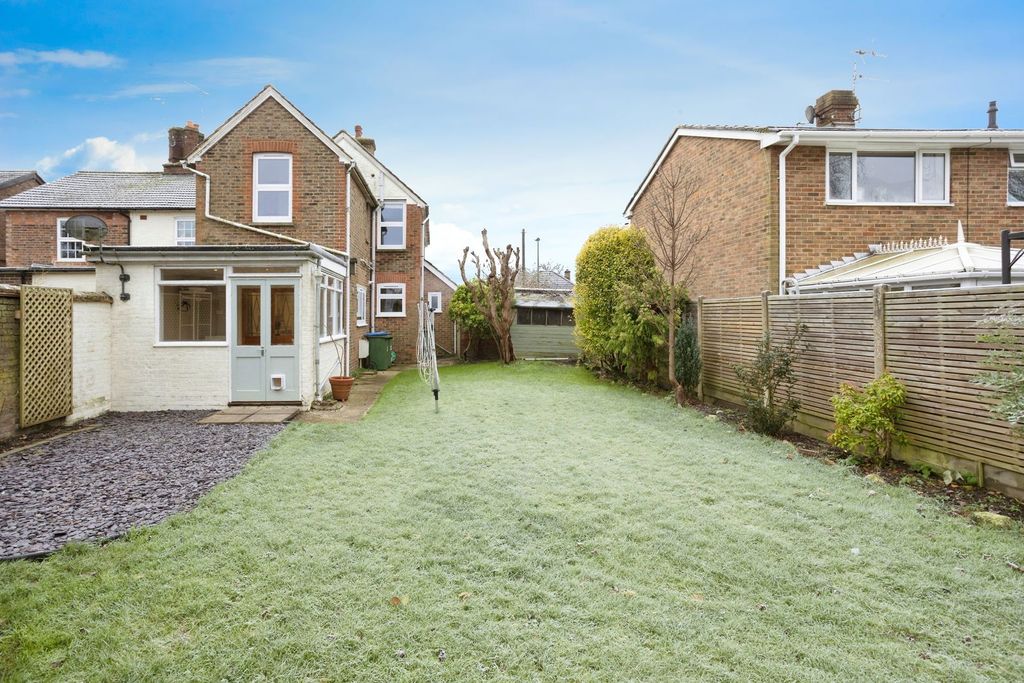 Additional image 18 of 3 bed detached house for saleSt Leonards Road, Horsham, West Sussex. RH13