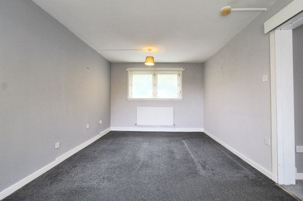 Property photo 3 of 17 Picture No. 12