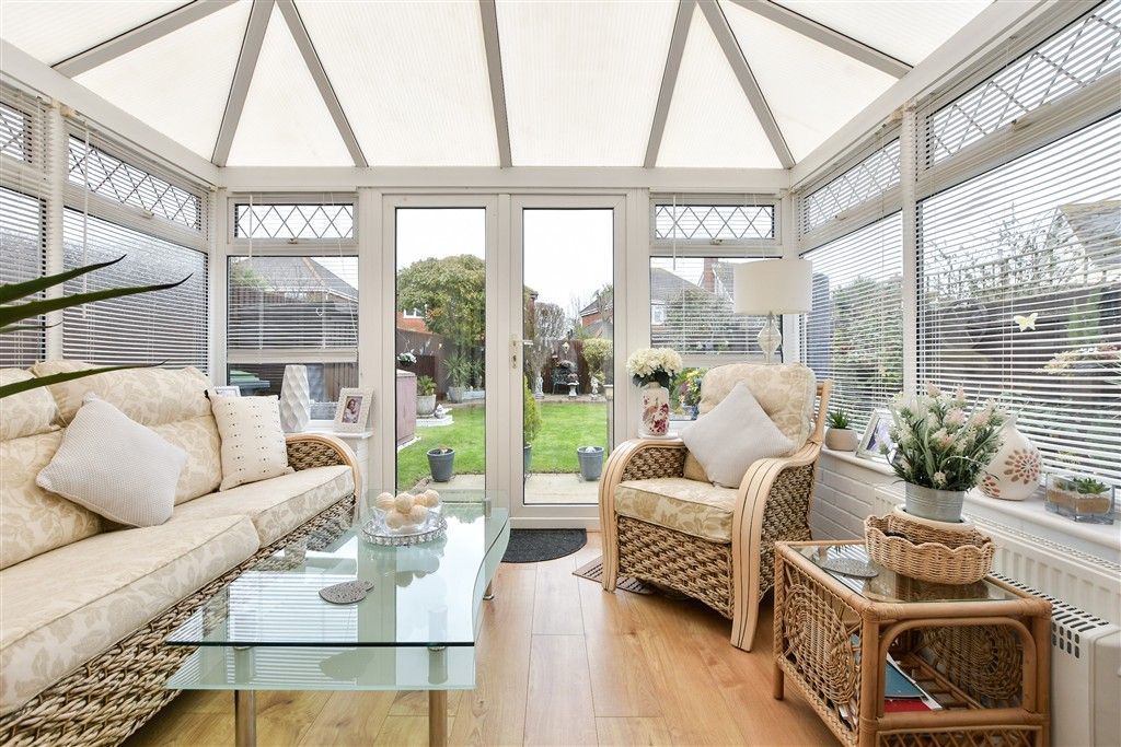 Property photo 3 of 12 Conservatory
