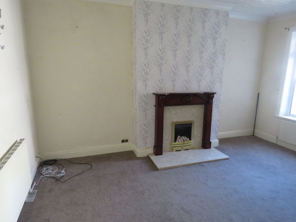 Property photo 3 of 8 2018-07-10 13