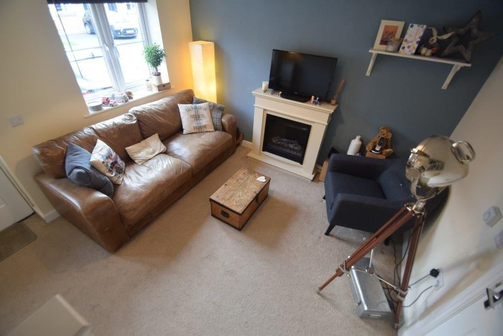 Property photo 2 of 10 Lounge