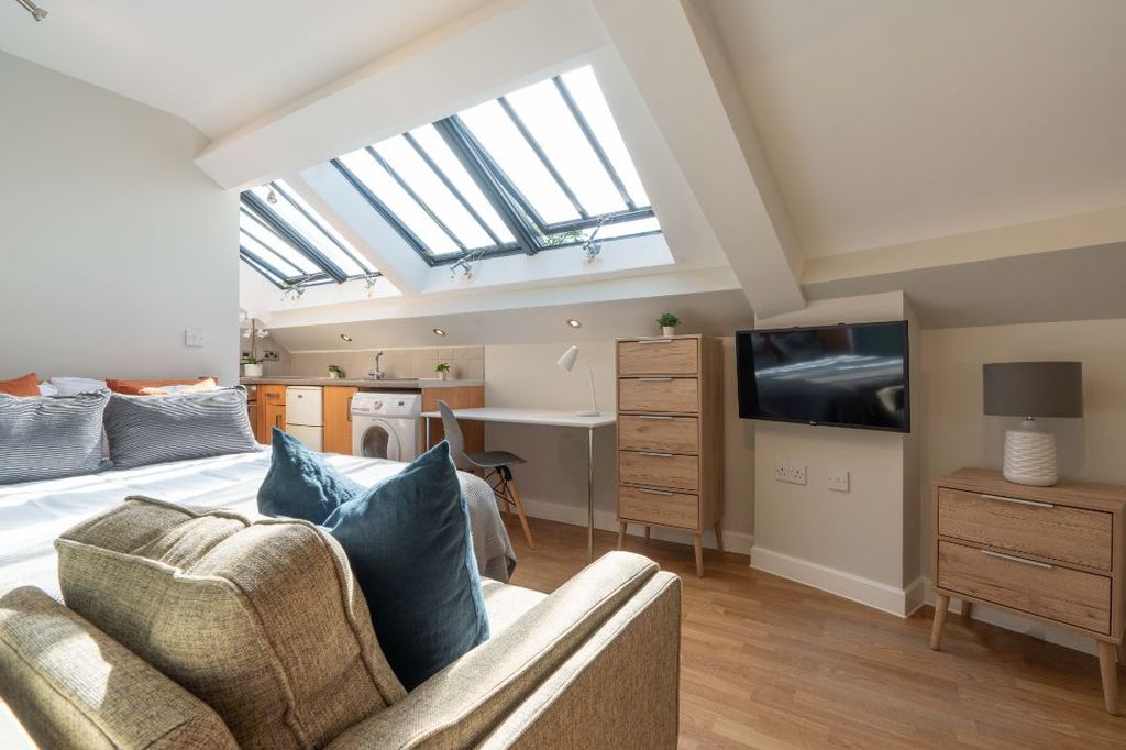 Property photo 2 of 3 Syf15 - Studio